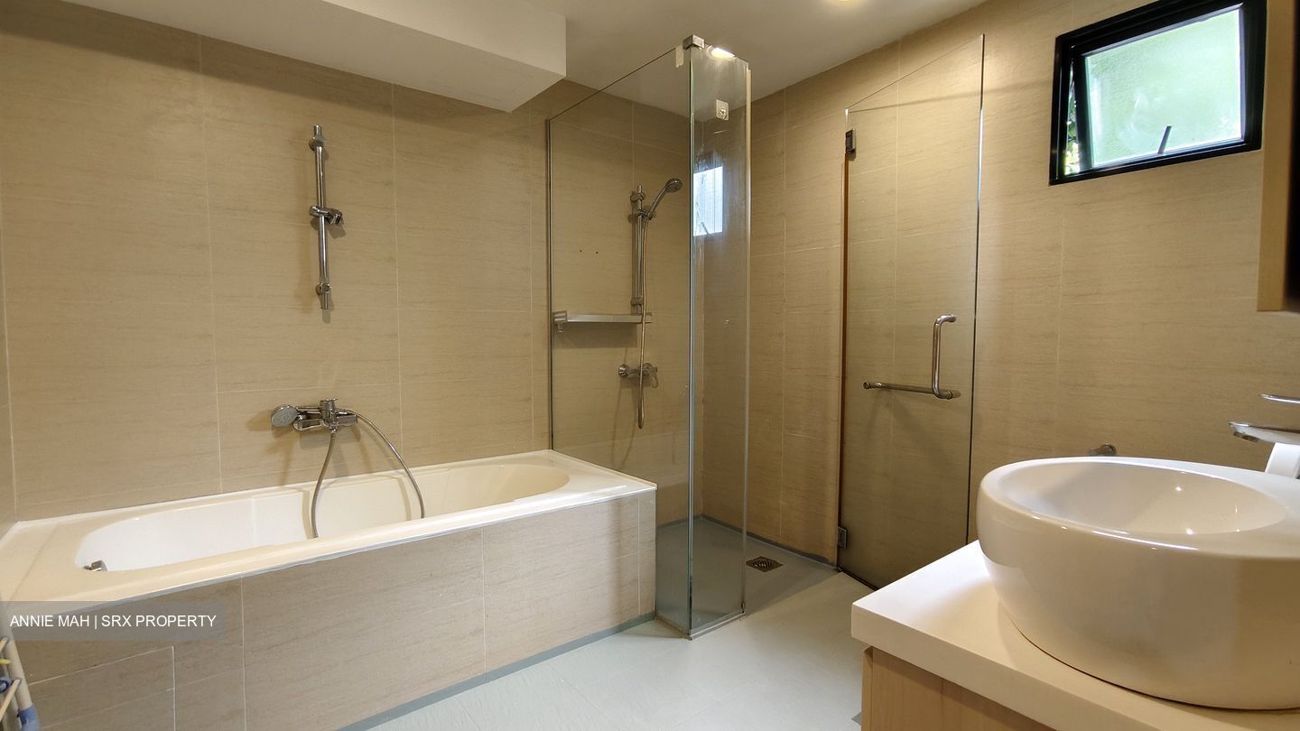 Hoot Kiam Road (D10), Terrace #522193011